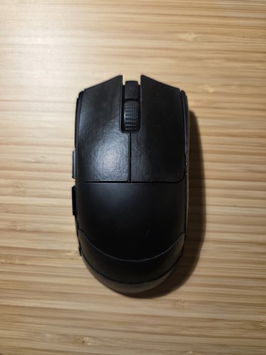 Razer Viper V3 Pro with supergrip tape - Picture 1 of 6