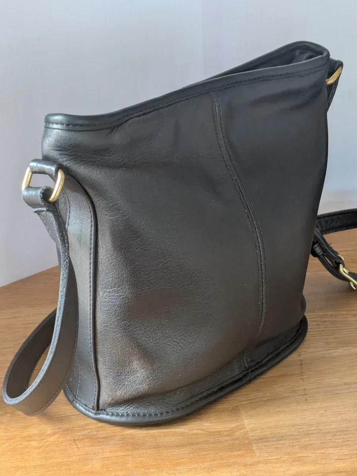 Bolso Cubo COACH LEATHERWARE Pre 1994 BLEECKER Como Nuevo De Colección EE. UU. Bleeker + Etiqueta Colgante Foto 4 de 4