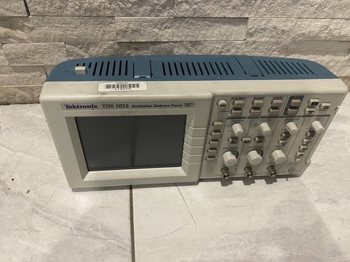 Tektronix TDS 1012 2 Channel 100MHz 1GS/s Oscilloscope - Picture 8 of 8