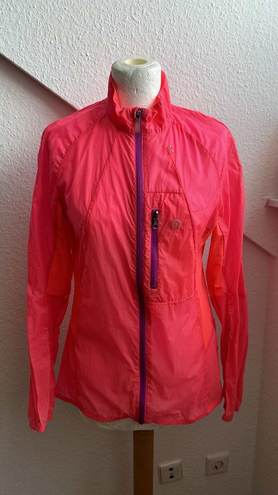 Bild 2 von 9