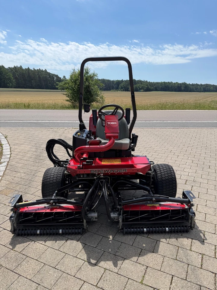TORO Reelmaster 3100 Sidewinder 3WD Spindelmäher Großflächenmäher - Bild 3 von 4
