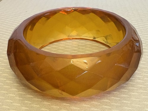 Vintage Facet Carved Clear Apple Juice Honey Amber Plastic Bangle Big Chunky 81g