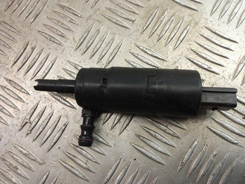 BMW 3 E90 Scheinwerferwaschmotor 8377430 2.50 Petrol 2006 31013647