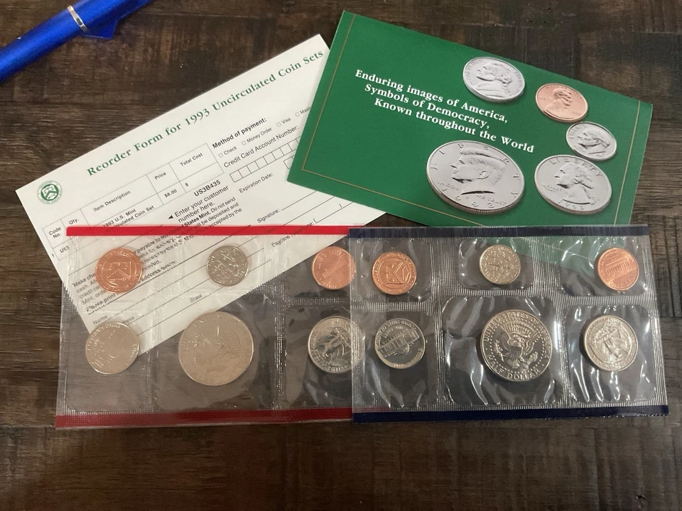 1993 P & D Uncirculated Coin Set U.S Mint Original Government Packaging OGP - Image 2 of 4