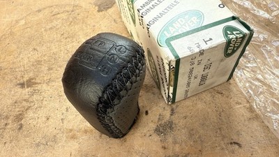 Land Rover Defender V8 Works 70th Leather Diff Lock Knob Ideal V8 ...
