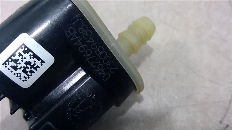 2015-2020 DODGE CHALLENGER PURGE CONTROL VALVE.04627694AB - Image 4 of 4