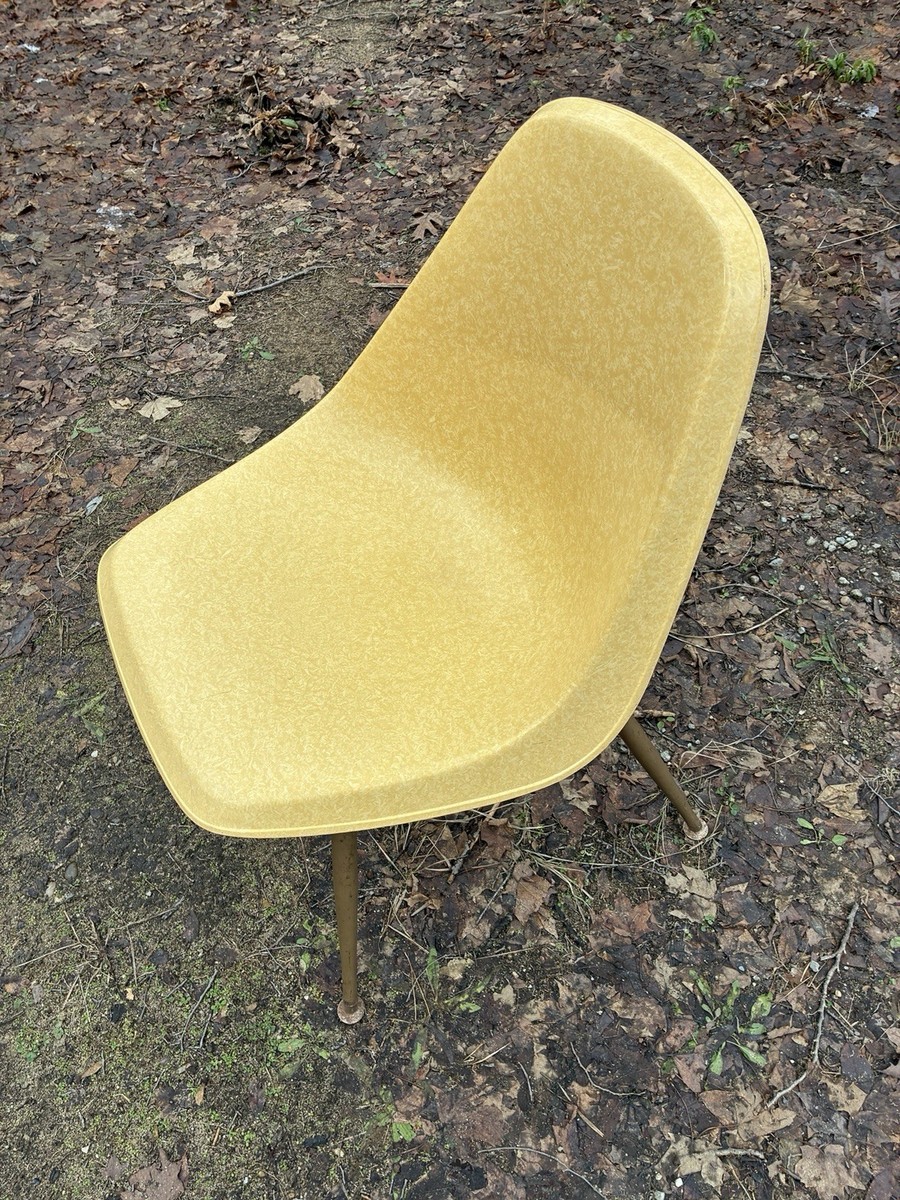 Mid Century Modern Borg-Warner Fibermold Shell Chair Yellow Made