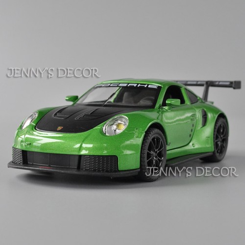 1:32 Scale Porsche 911 RSR DieCast Model Pull Back Toy Car With Sound & Light - Picture 6 of 16