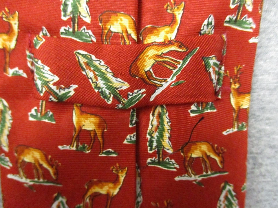 Corbata de seda Burberry hecha en Inglaterra animal naturaleza ciervo estampado roja RARA Foto 3 de 4