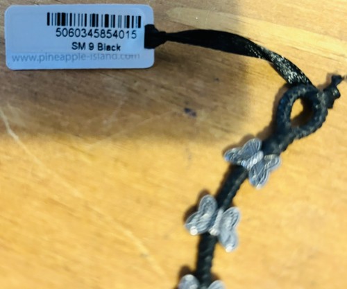 Bracciale Farfalla Fatto a Mano Isola di Ananas, Nero. Nuovo Con Etichetta. Bellissimo regalo - Foto 3 di 4