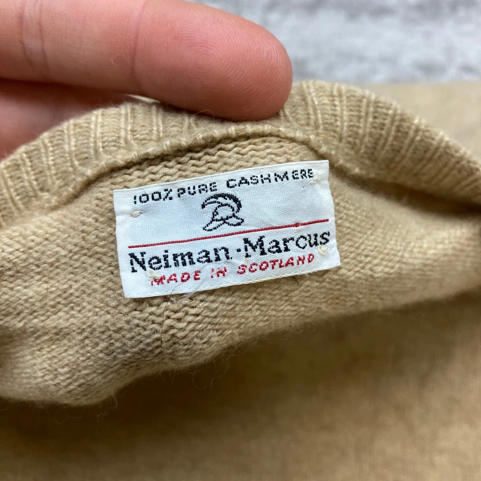 Antigo Suéter Neiman Marcus Cashmere Escócia Grande Bege Bronzeado Casual Ao Ar Livre Anos 90 - Imagem 4 de 4