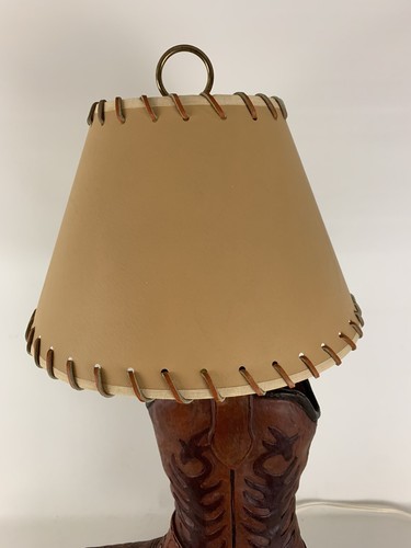 Vintage Mid Century Retro Western Fiberglass Cowboy Boot Lamp Circa 1980s - Picture 10 of 10