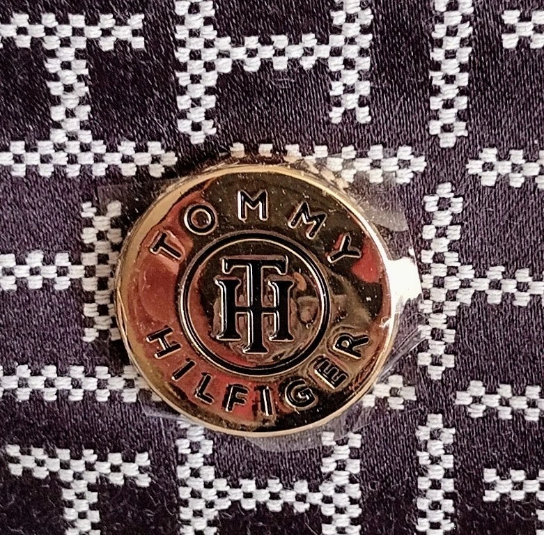 TOMMY HILFIGER MONOGRAM BLACK/WHITE BUCKET BAG SHOULDER BAG PURSE NWOT - Image 4 of 4