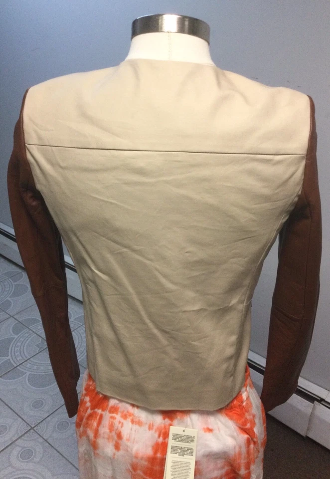 Blazer feminino Michael Kors areia com manga de couro sintético marrom tamanho 8 varejo $295.0 - Imagem 4 de 4