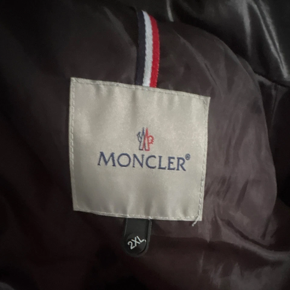 Moncler Herren Daunenweste 2XL Schwarz Stehkragen Reißverschluss gesteppt Logo - Bild 2 von 2
