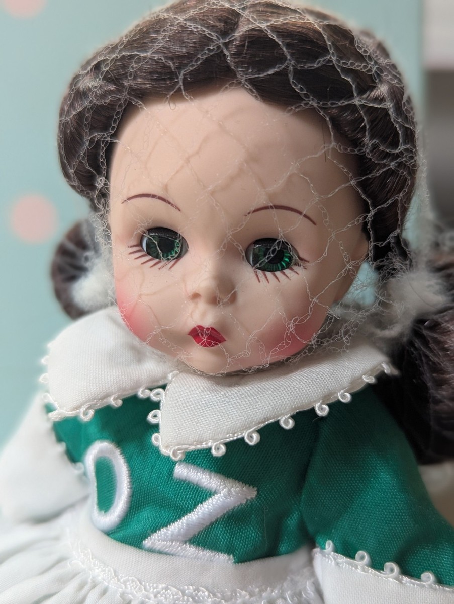 Madame Alexander Emerald City Beautician Wizard of OZ Doll 64395 8