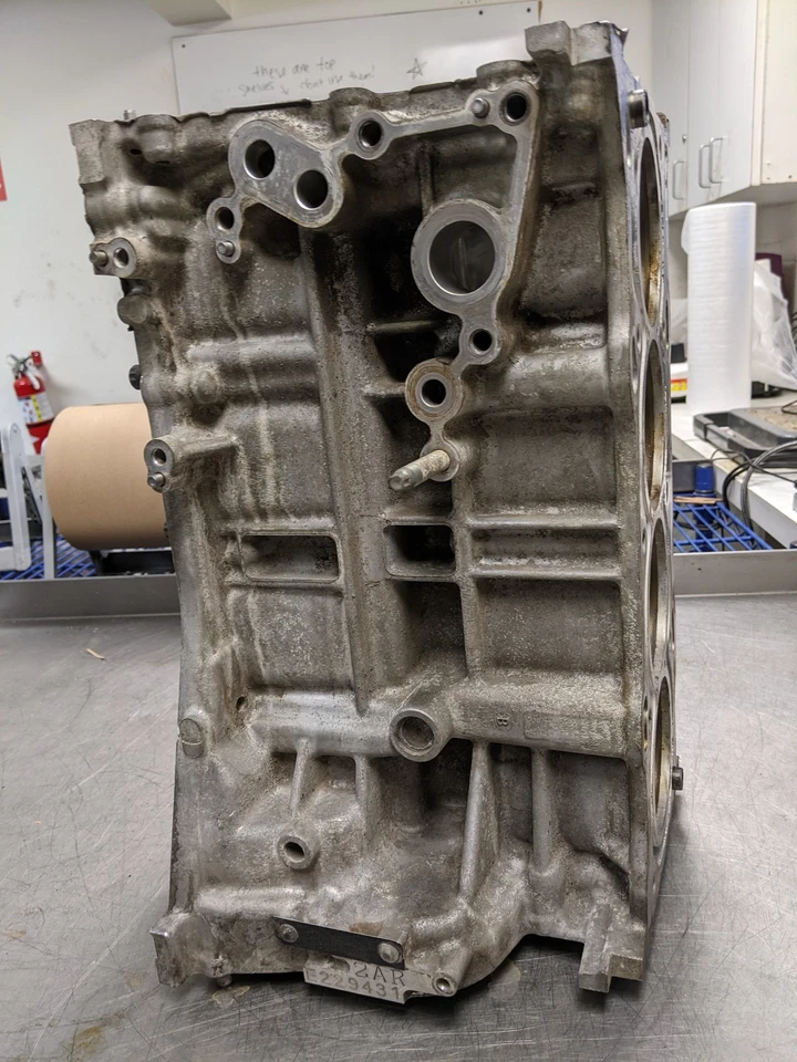 Bloque de cilindros de motor para 11-12 Scion tC 2.5 1141009395 Foto 4 de 4