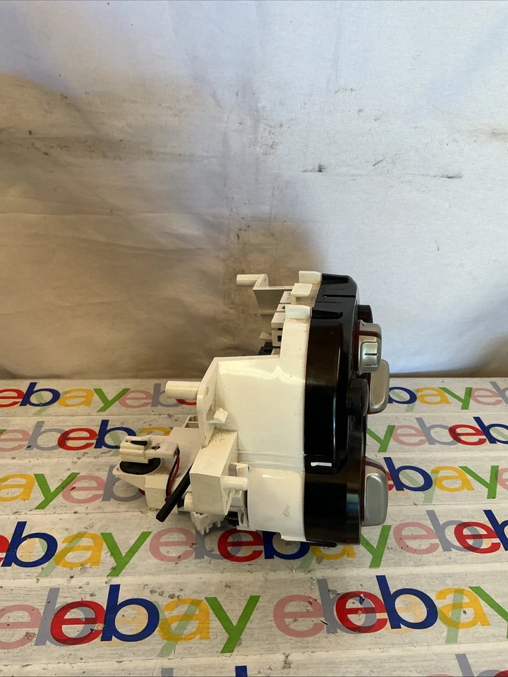 Nissan Versa Note 14 2014 temperatura climatización temperatura calor aire acondicionado 2751000c31 Foto 2 de 4