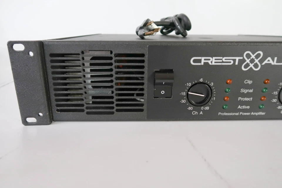 CREST AUDIO  2000W Power Amplifier Model: CA 9 with Heavy Duty Rack Case - Image 4 of 4