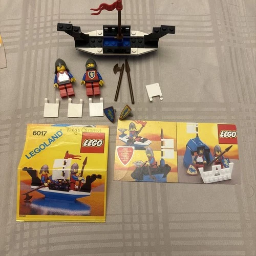 LEGO 6017 King's Oarsmen Castle Pirates Complete w/ Manual 1987 Knight Boat