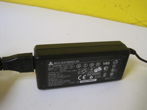 NORTEL CONTIVITY 1100 CES1100 T1/FT1 E1 WAN DM1401155 W/ AC CORD 4-PORT ROUTER - Picture 9 of 9