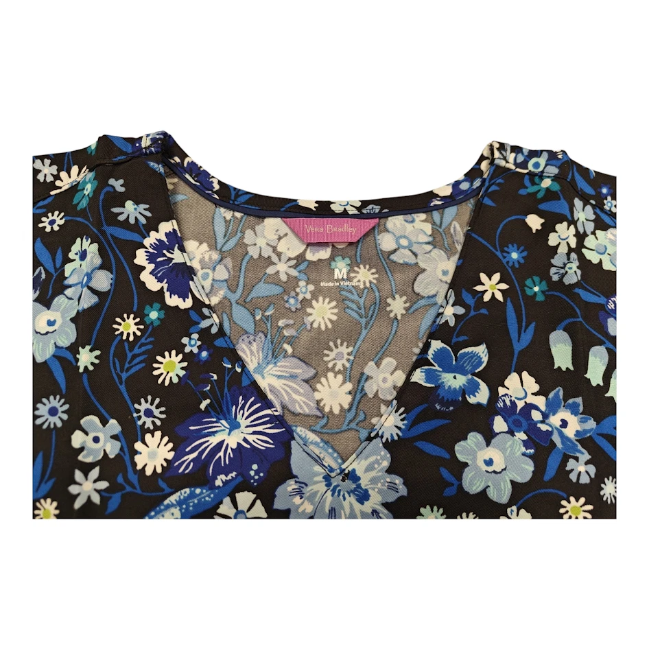 Vera Bradley Halo V6117 MGB Moonlight Garden Black V-Neck Print Scrub Top - Image 3 of 4