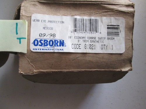 OSBORN 18" ECONOMY COARSE SWEEP BROOM 81021 3" TRIM SYNTHETIC (ZZ2) - Picture 3 of 3