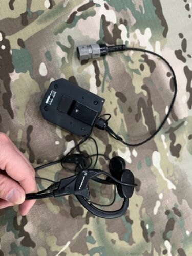 SAVOX 200M/US KITEK Nato 6 Pin RADIO INTERFACE W / MOTOROLA Headset - Picture 4 of 7