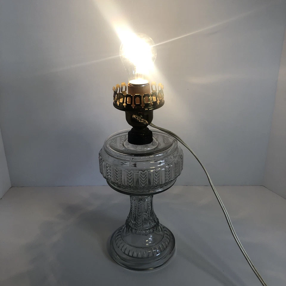 VTG Electric Oil Lamp Kerosene Pedestal Base 1900’s Glass Electric Antique Light - Image 2 of 4