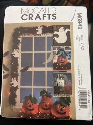 Ghosts Bats Treat Bags and Pumpkins 2009 McCall's Crafts Pattern #M5949 Uncut