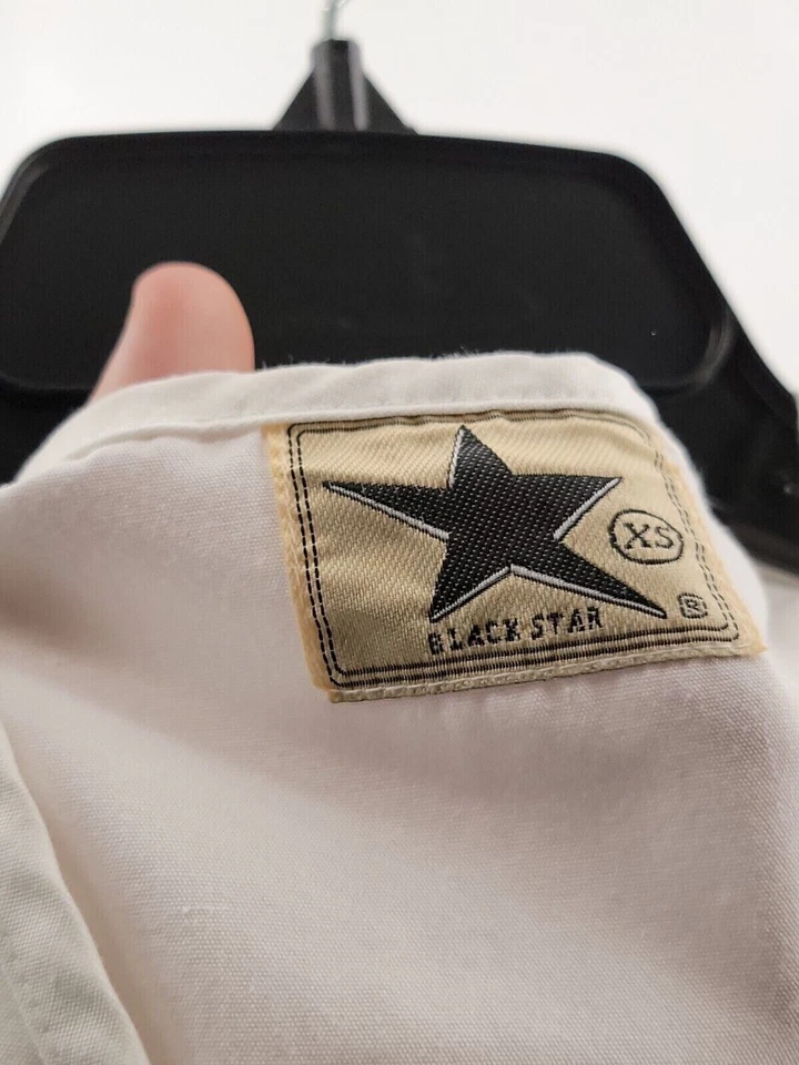 Blusa Médica Black Star para Mujer XS Color Blanco Manga Corta Bolsillos Cruzados con Corbata Foto 3 de 4