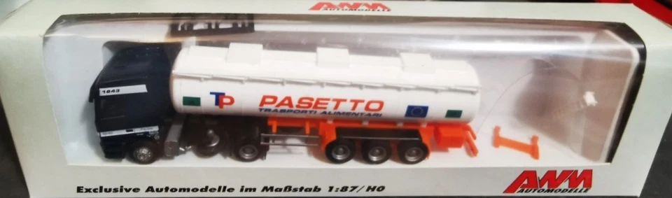 AWM 70814 Camion cisterna autoarticolato 5 assi MB "TP PASETTO" - scala H0 - Immagine 3 di 4