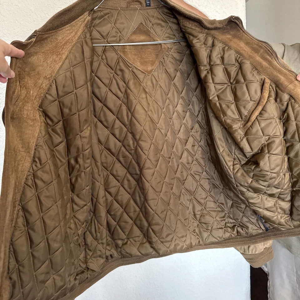 Men's Roundtree and York Suede Bomber Jacket, Size Large - Image 3 of 4