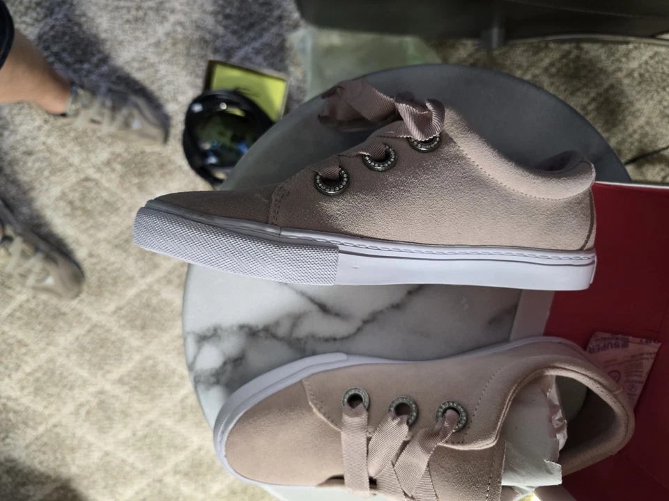 Isaac Mizrahi Live! Louise Lace-Up Light Pink Leather Suede Sneakers 7.5 - Image 2 of 4