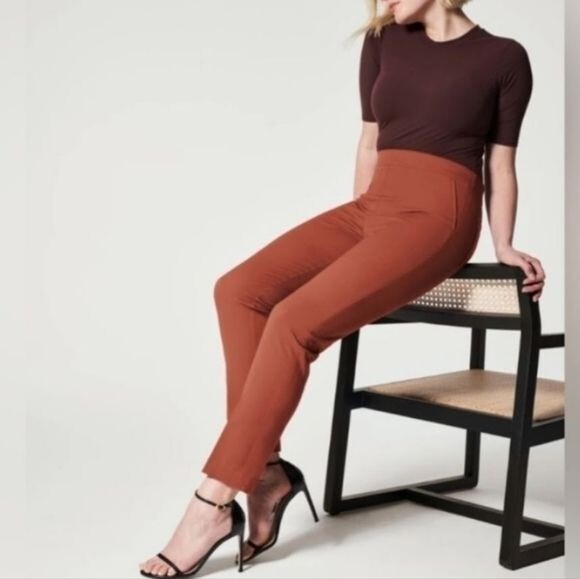SPANX Womens On the Go Slim Ankle Pants in Bronze Glow Size Medium 20365R