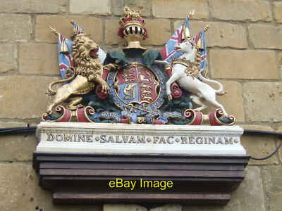 Photo 6x4 Coat of Arms - White Hart Royal Hotel Moreton-in-Marsh These ha c2013