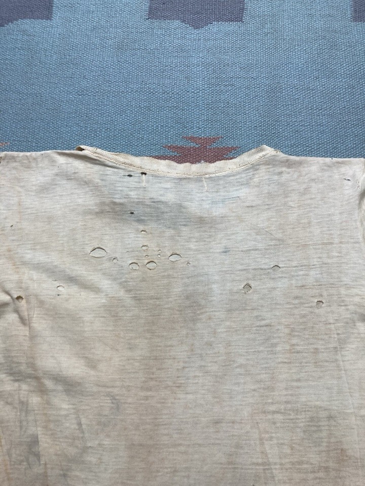 Vintage 40s pocket t shirt blank white distressed thrashed soft thin