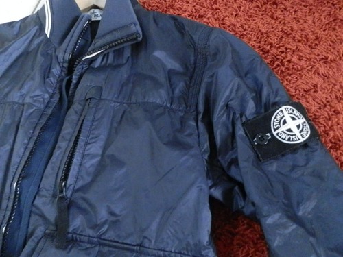 STONE ISLAND MICRO RIP-STOP 7 DEN/TYVEK SHIELD JACKET Gr. M - Bild 2 von 6