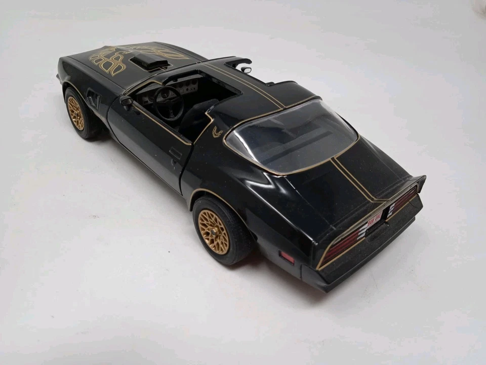 Greenlight 1977 Pontiac Firebird Trans Am - NO. 06359 2016 - Immagine 2 di 4