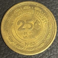 1983 Chuck E Cheese Token *DIE CRACK* TONED 25mm TONED BU-AU "IN PIZZA WE TRUST"