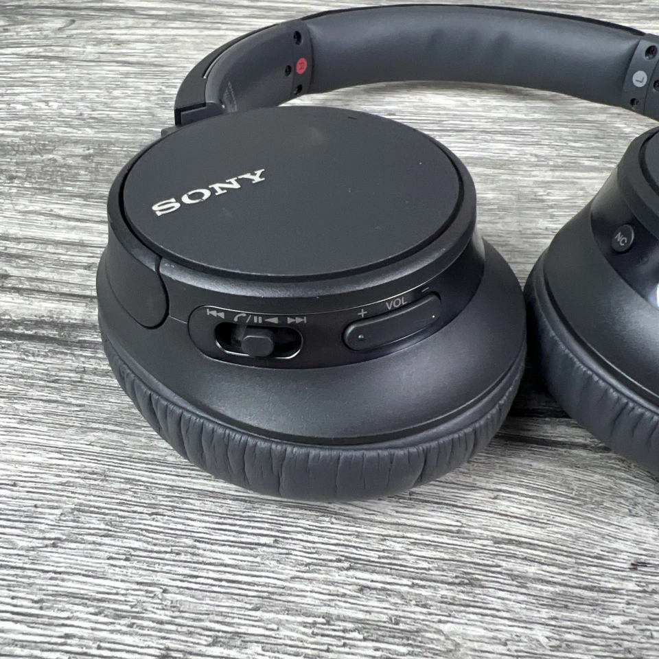 Sony WH-CH700N Auriculares Inalámbricos con Cancelación de Ruido Bluetooth Sobre la Oreja - USADOS Foto 3 de 4