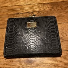 MICHAEL KORS DESIGNER BLACK PATENT SNAKE EMBOSSED IPAD CASE, GOLD DETAIL