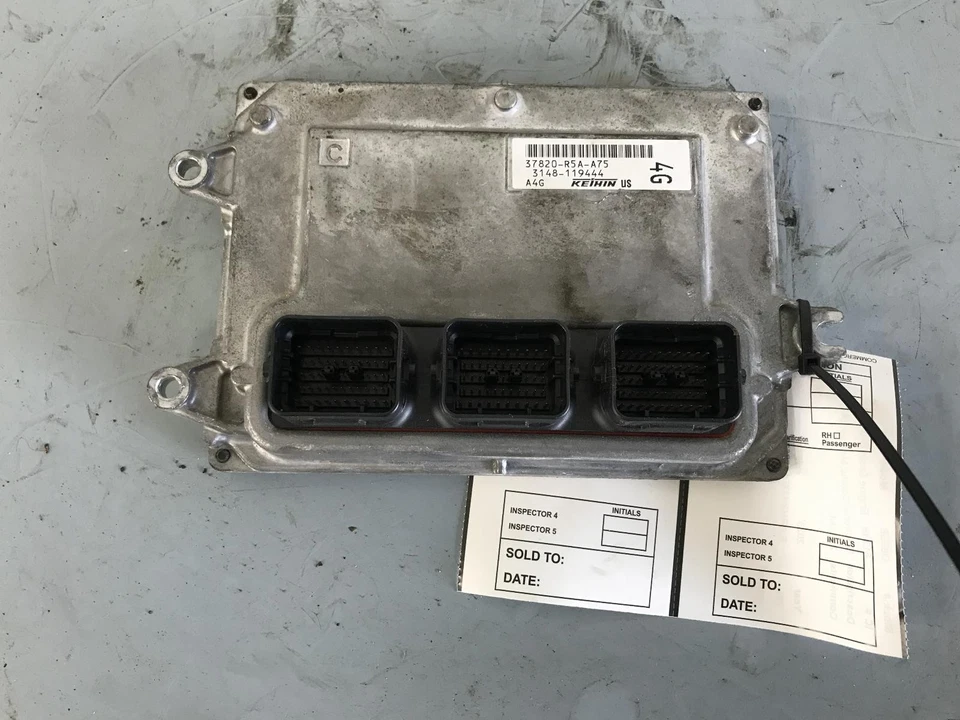 Módulo de control del motor usado (ECM) se adapta a: Honda Cr-v 2013 módulo de control electrónico Foto 2 de 4