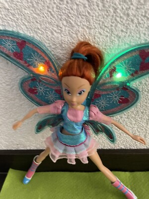 Winx Club:  Doll Puppe Fairy Fee : Season 4 Rainbow Believix BLOOM Lights Up