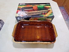 M400/824A Anchor Hocking Harvest Amber Basket Buffet 1.5 Quart Utility Dish