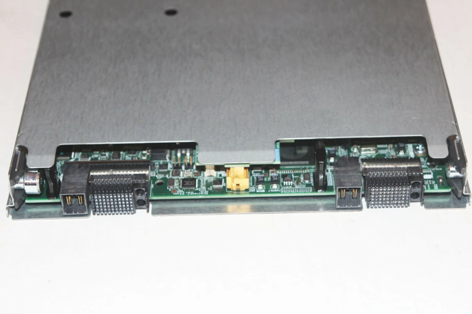 IBM BladeCenter HS12 8028 46U Blade - 2.83ghz Xeon, 4gb Memory, 146gb / 73gb HDD - Image 4 of 4