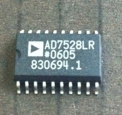 AD7528LR DAC 2-CH R-2R 8-bit 20-Pin SOIC W Tube. #GK-3