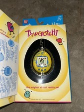Vintage 1997 Bandai TAMAGOTCHI Yellow Virtual Pet NEW toy 90's Sealed 1800