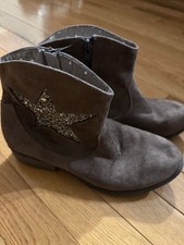 So Boots Size 5 Girls Brown