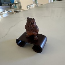 Netsuke japonais en buis - Chouette sur support en palissandre
